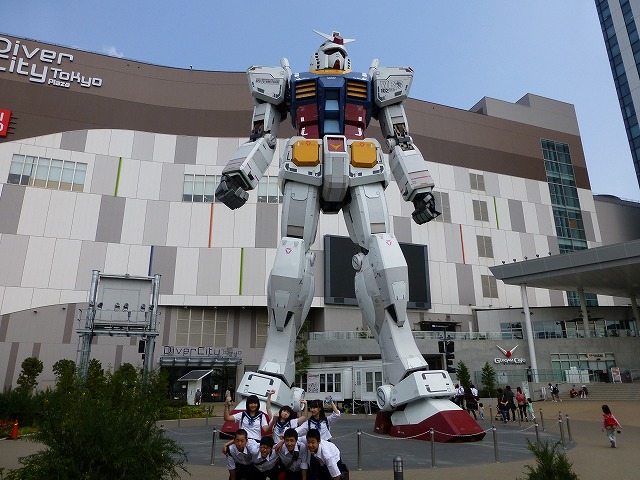 お台場ガンダム前にて