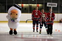 前年度優勝　白樺学園高等学校