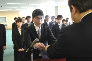 写真：辞令交付式